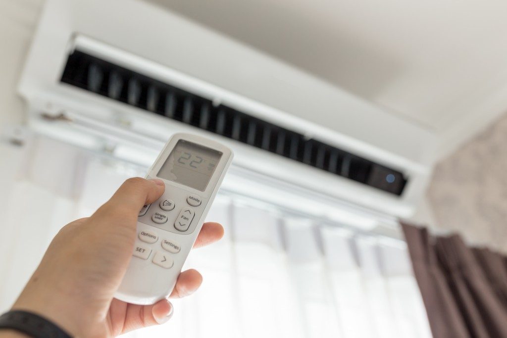 changing AC temperature