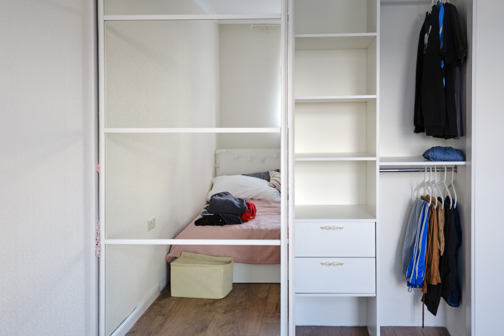 bedroom cabinet storage